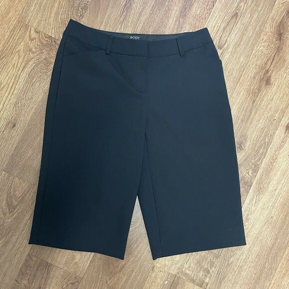 Body by Victoria Secret Women’s Black Bermuda Walking Shorts Size 2 Rare New - Picture 1 of 9